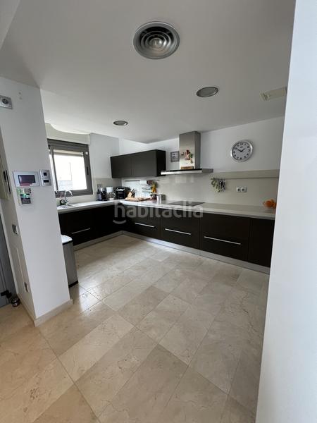 Foto 59d10ee0-ea6a-41fa-9804-ff8415589bb7. Casa chalet pareado en venta en calle dels pins en Torredembarra