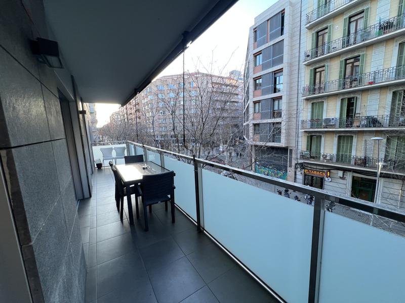Foto 4e784007-4962-4aa9-9f07-78f40938e4a5. Piso espectacular piso con terraza en calle parís en Barcelona