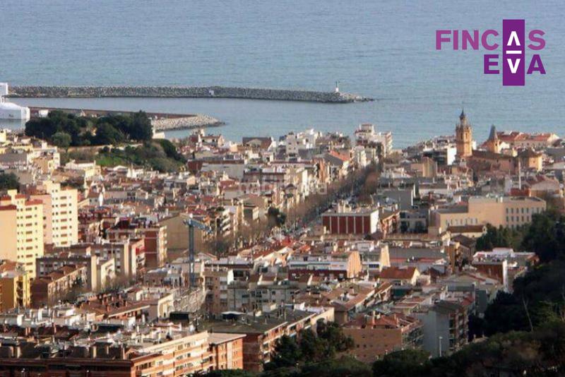 Foto efa5bf8a-9dc5-46b1-98ca-2b620f78c072. Casa a Centre Arenys de Mar