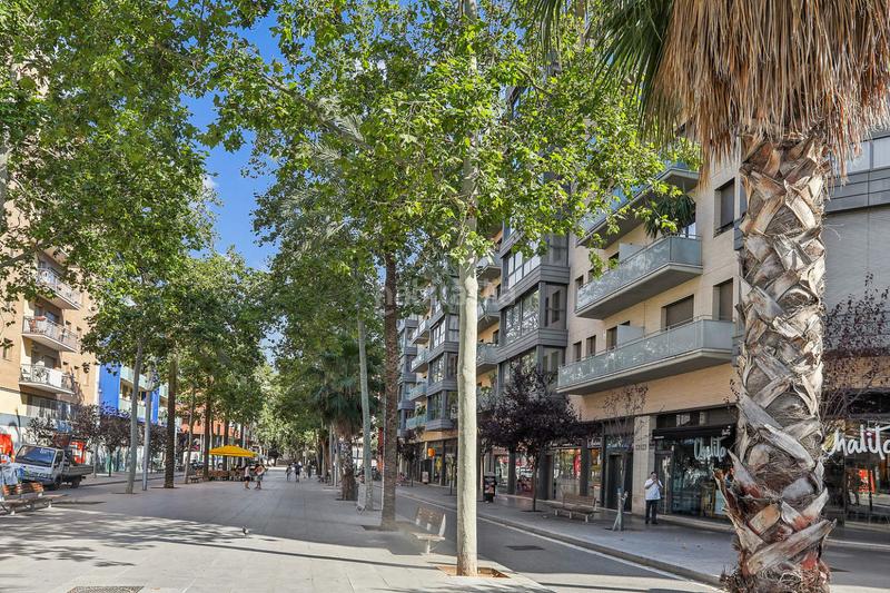 Foto 12491a74-5d06-4200-9120-1135a64db1ed. Ático magnifico ático con balcón y zonas comunes en rambla de Poblenou en Barcelona