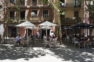 Edifici a Vila de Gràcia. Edificio esquinero en venta