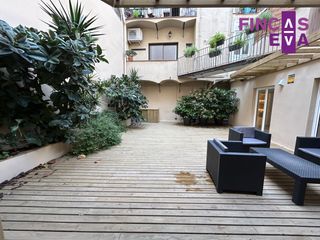 Piso  Barcelona - montcada. Exclusivo piso reformado con terraza en el corazón del borne