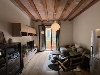 Etagenwohnung in El Poble Sec - Parc de Montjuc. Piso reformado con terraza en poble sec