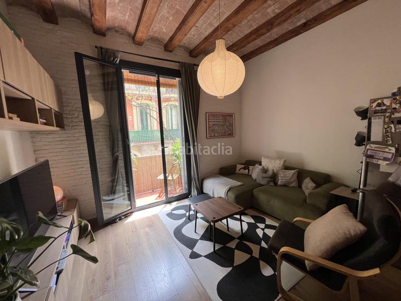 Foto a37c9f37-d703-4384-8316-f1b0dd30c843. Piso  reformado con terraza en poble sec en El Poble Sec - Parc de Montjuïc Barcelona