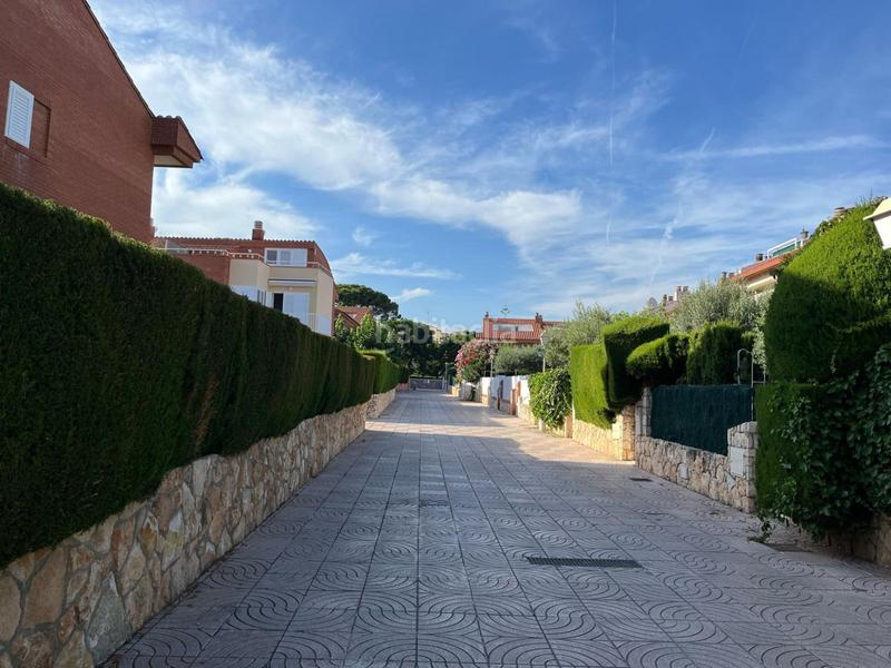 Foto 77f434b7-d427-4d0a-98c1-3205351954d6. Casa fincas eva os presenta esta exclusiva vivienda unifamiliar en primera línea de mar tarragona ubicada en el emblemático en Altafulla