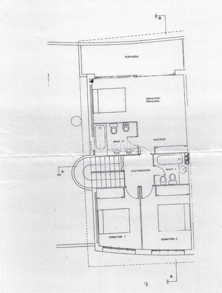 Foto d826873d-a0ad-4bcf-985d-0c427d3ab309. Casa fincas eva os presenta esta exclusiva vivienda unifamiliar en primera línea de mar tarragona ubicada en el emblemático en Altafulla