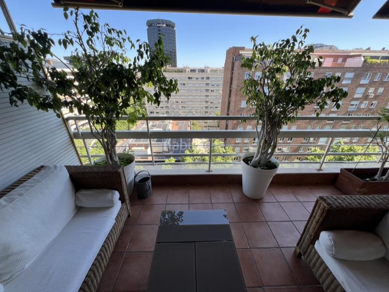 Foto 7d6fbe00-9178-437b-8f92-86078b44e5d0. Dachwohnung mit heizung parking pool in Pedralbes Barcelona