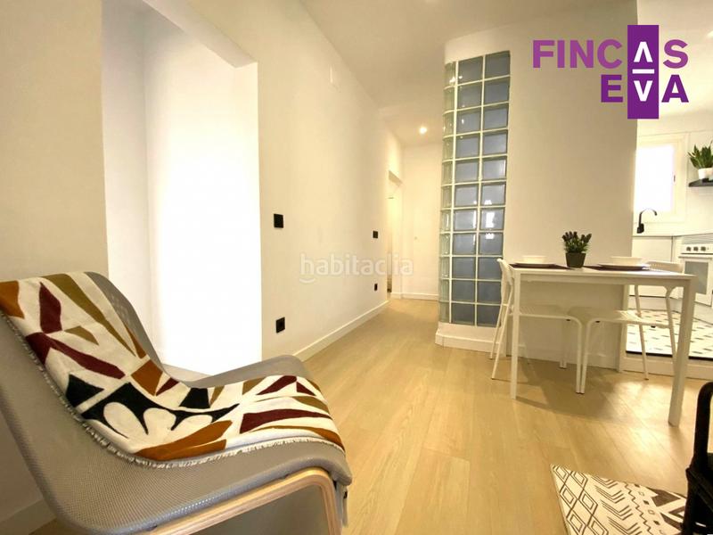 Foto 9632c5f6-ebd6-4236-b875-11656d34d105. Piso  en venta con terraza privada en Raval Barcelona