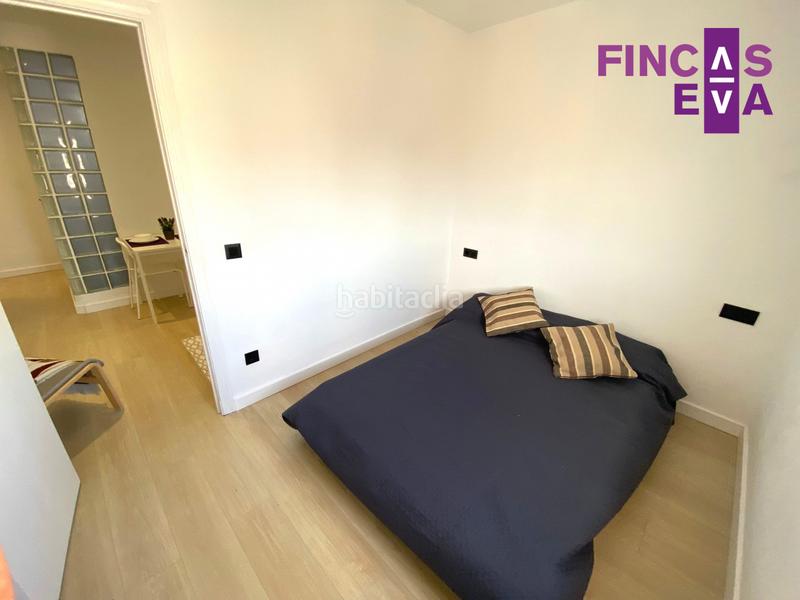 Foto b8392a55-4a2a-4985-aea7-ef169b4384cc. Piso  en venta con terraza privada en Raval Barcelona