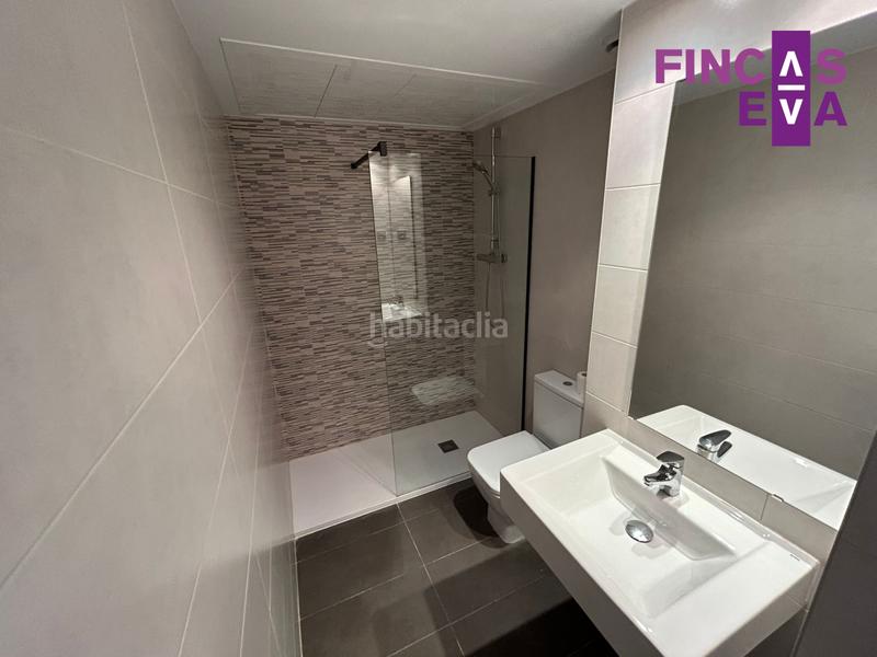 Foto 70ba25f1-1e94-482f-871d-830a45a17190. Location appartement avec chauffage parking piscine dans Barcelona