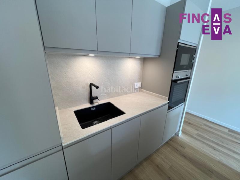 Foto ba45391c-dec0-4cb1-a059-5951ede3e6d8. Pis amb calefacció a Raval Barcelona