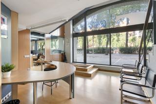 Business premise in Barcelona - Marina