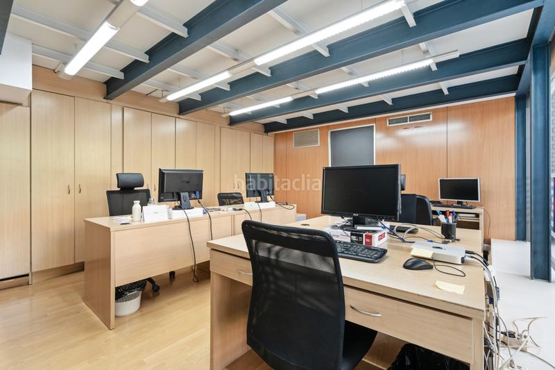 Foto eb5e7697-d838-41c7-b064-10c9e3c2c3cd. Local commercial dans La Vila Olímpica del Poblenou Barcelona