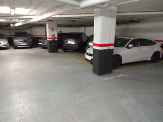 Parking voiture à Barcelona - Marques de Sentmenat 26