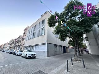 Aparcament cotxe  Barcelona - cl pellaires. Gran oportunidad!! venta de 3 plazas de parking en poblenou!