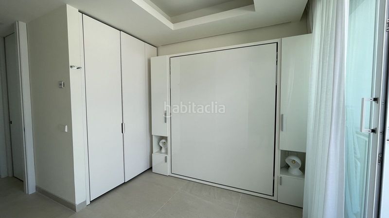 Foto 14573f6e-efe2-4d55-bc54-efa2294548fa. Pis amb aparcament piscina a puerto de Estepona Estepona