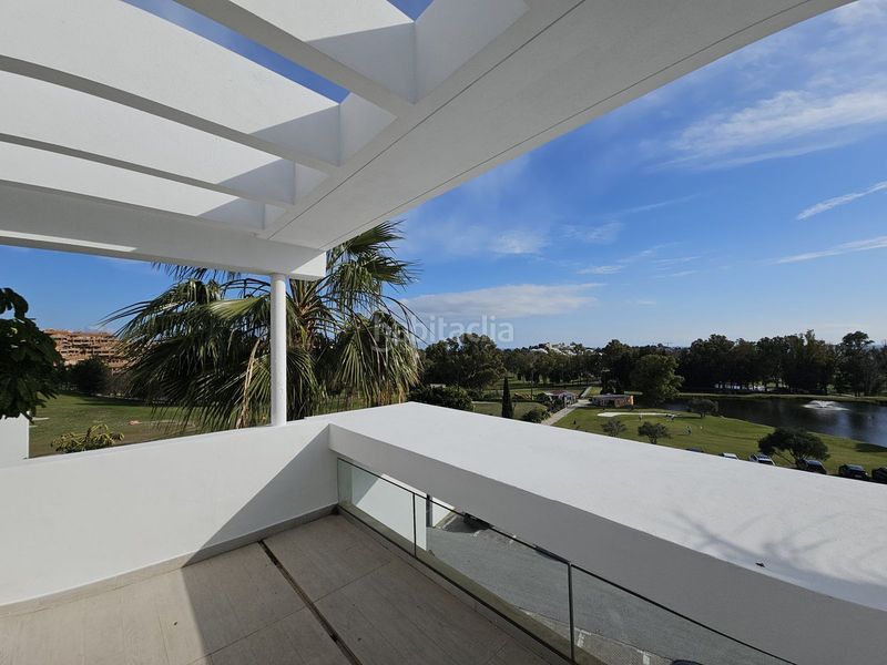 Foto 9d0a008d-a80e-46da-9cef-e399fb948981. Pis amb aparcament piscina a Nueva Atalaya Estepona