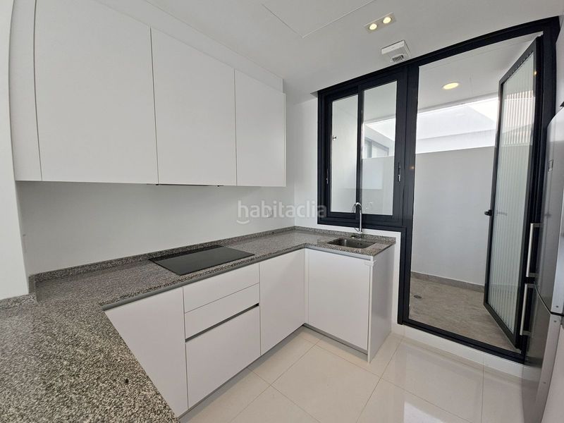 Foto d74f7848-2ee1-4005-9263-fea62a692886. Pis amb aparcament piscina a Nueva Atalaya Estepona