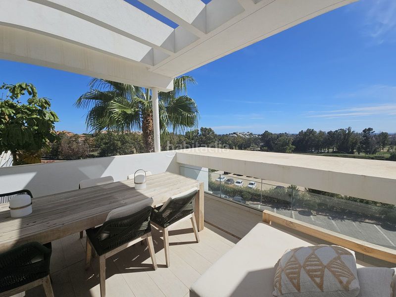 Foto fa0c803b-689d-4a51-a317-08559491f31c. Pis amb aparcament piscina a Nueva Atalaya Estepona