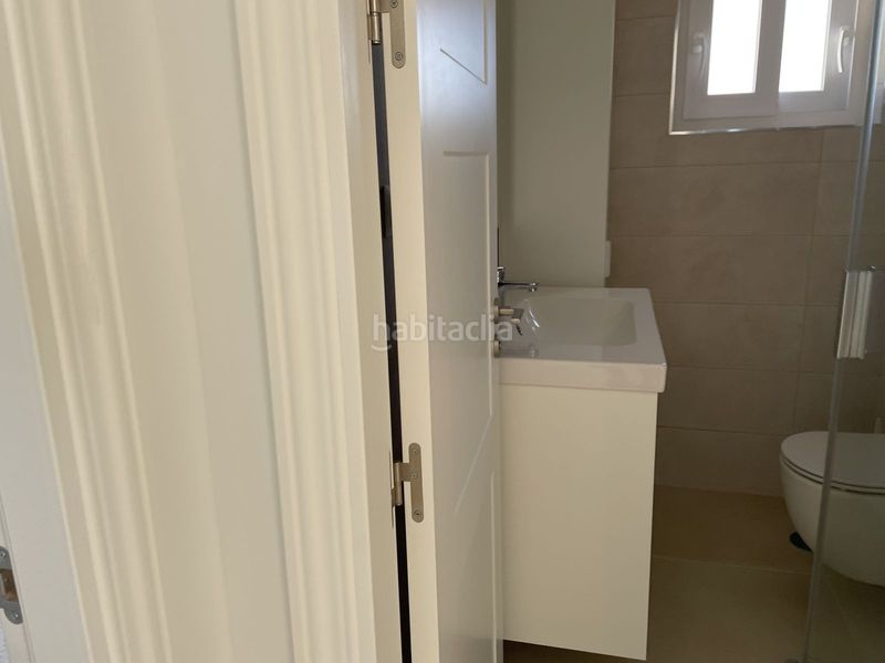 Foto 9df4ede8-d3d7-4be0-8d73-480e714bb946. Casa adossada amb aparcament a Casares golf - Casares del sol Casares