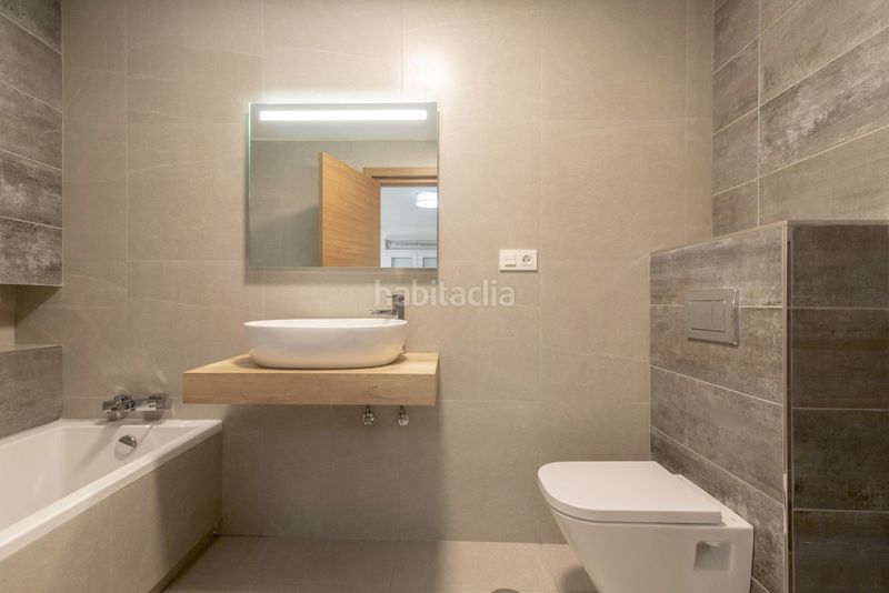 Foto 113192b1-e824-4ab0-8ee3-d1f9f08b51e4. Pis a Puerto Banús Marbella