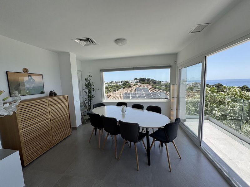 Foto fe2cafb0-39c9-4e92-bf85-c4b47d97f482. Casa amb piscina a Riviera del Sol Mijas