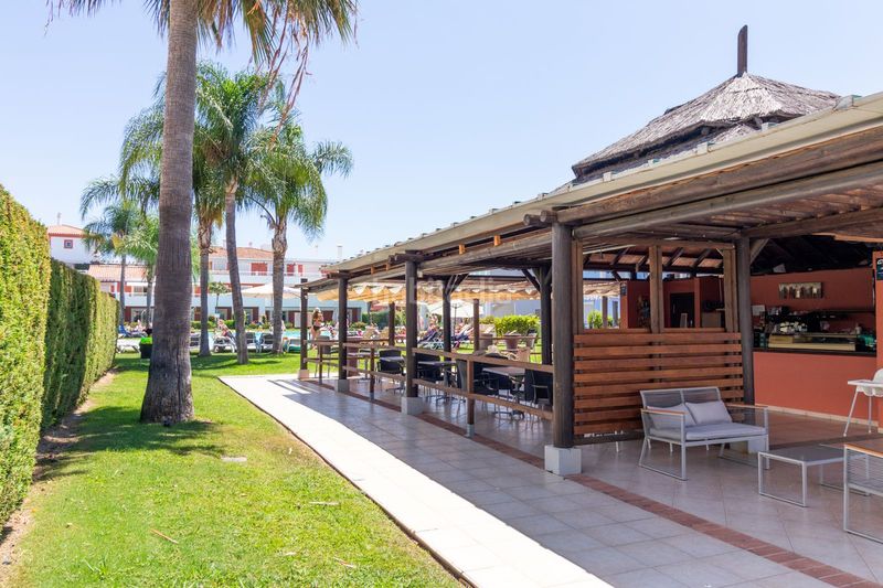 Foto 88a4000a-5189-4e64-a38e-0d45733a4889. Pis amb piscina a Paraiso - Barronal Estepona