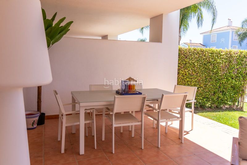 Foto f8fa306d-8d1b-45c5-b66b-68dfe3e3e13e. Pis amb piscina a Paraiso - Barronal Estepona