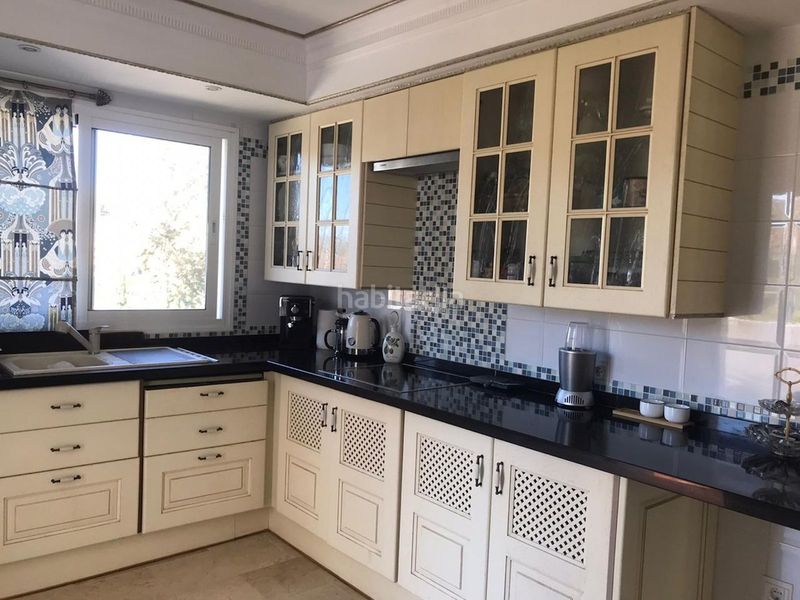 Foto 741b1add-afb2-484b-aed0-44973839cbbf. Casa adossada amb aparcament piscina a Riviera del Sol Mijas