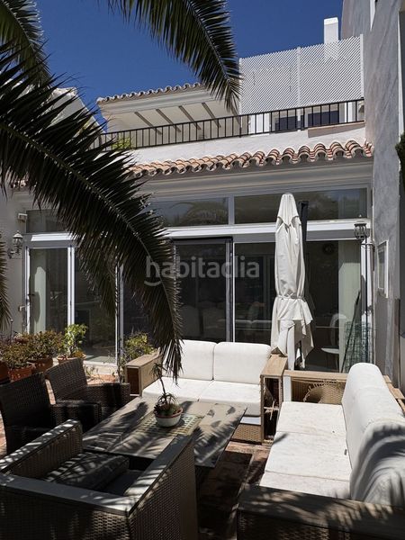 Foto f356f2e8-c0f7-47aa-93e1-11cf84f75e1d. Casa adossada amb aparcament piscina a Riviera del Sol Mijas
