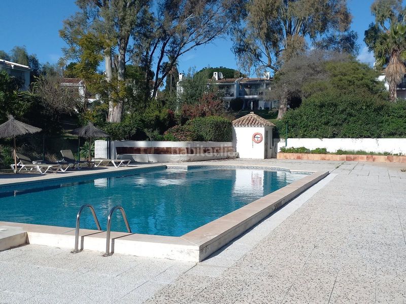Foto 5962af2b-5610-4d13-92ce-c50d8333da2b. Casa adossada amb aparcament piscina a Nueva Atalaya Estepona