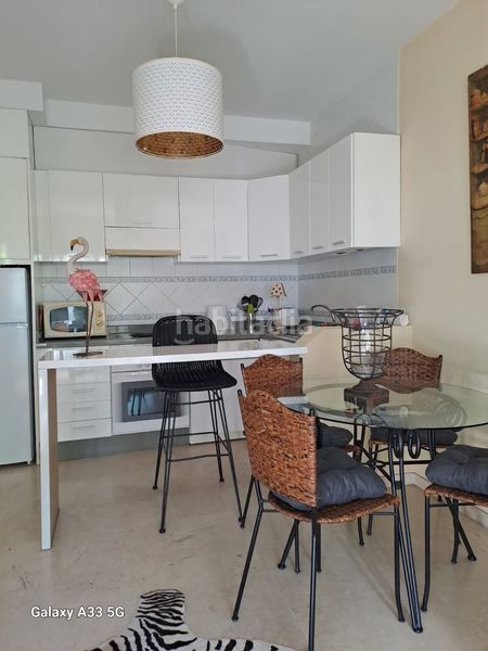 Foto 8cce4f6c-7974-46e9-a041-40cae3f311a7. Pis amb aparcament piscina a Centro Estepona