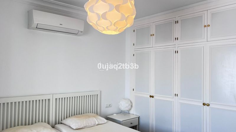 Foto 00b18927-d00f-4a03-b3da-92909d2bbb96. Piso apartamento en una de las urbanizaciones mejor valoradas de la zona. cerrado con grandes zonas comunes, enorme piscina de adultos en Marbella