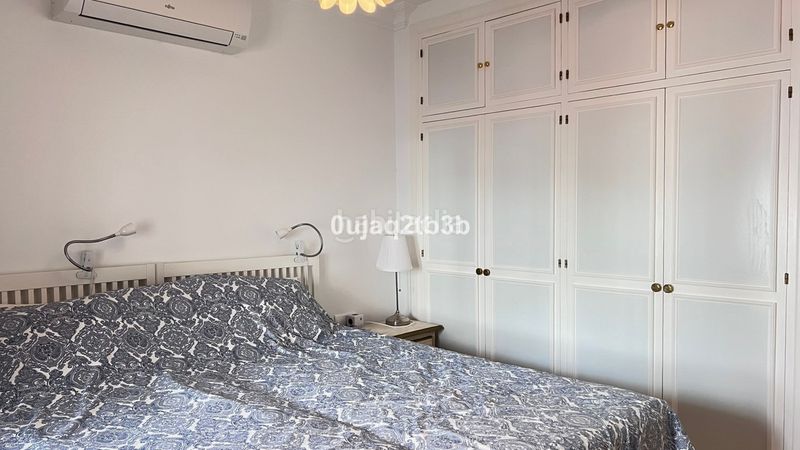 Foto 8b8eb53b-aa44-4885-9c3f-4dfe548ec471. Piso apartamento en una de las urbanizaciones mejor valoradas de la zona. cerrado con grandes zonas comunes, enorme piscina de adultos en Marbella