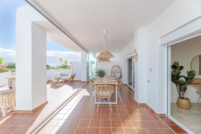 Foto e8c0d6db-6d11-4abc-b0a4-3cee2dfedb93. Piso adéntrate en tu propio rincón del mediterráneo con este acogedor apartamento en planta baja. diseñado para el confort y la vida al en Estepona