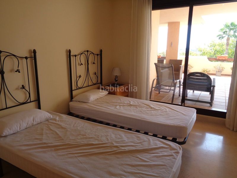 Foto 53e059b5-4eb0-4e96-8aa5-6aa512b8984d. Pis amb aparcament piscina a Benahavís pueblo Benahavís