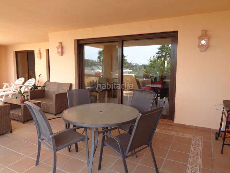 Foto 5b506b7c-f76d-448f-8a1c-b8e610f1f84a. Pis amb aparcament piscina a Benahavís pueblo Benahavís