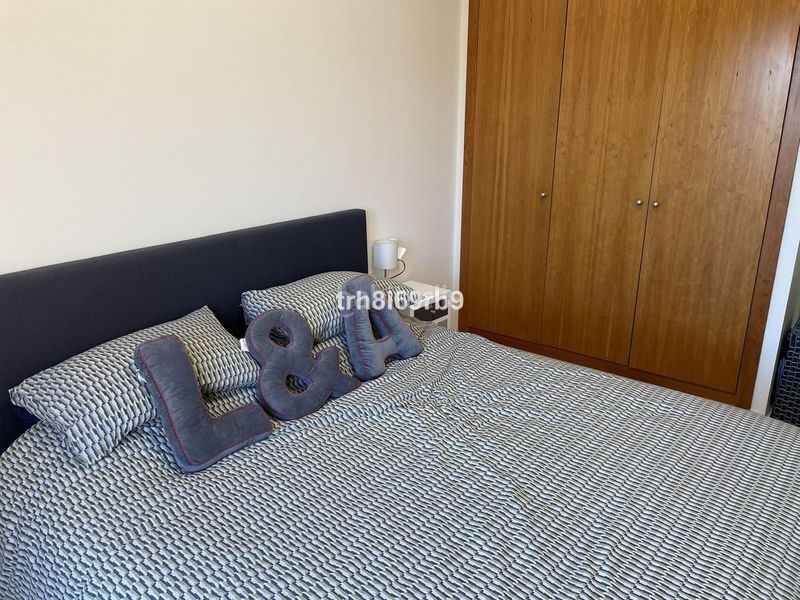 Foto 0d556758-53d1-4147-8737-a5197d93e76d. Casa adossada amb aparcament piscina a Guadalobón Estepona