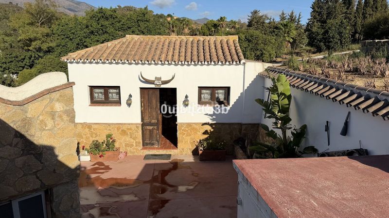 Foto 4b8bd8bd-25a8-49fc-886b-08708b8118af. Finca rústica a Centro Estepona