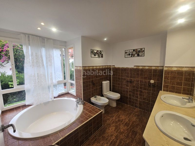 Foto b3b78850-113d-4de4-9eab-051f9524eaff. Pis amb aparcament piscina a Riviera del Sol Mijas