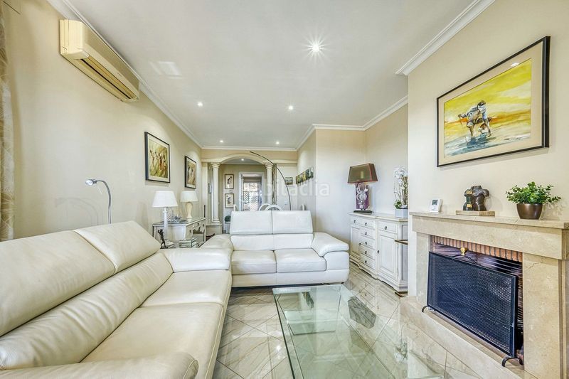 Foto 37212721-95cc-4cd9-9707-ab89ceac07b0. Pis amb aparcament piscina a Nueva Andalucía centro Marbella