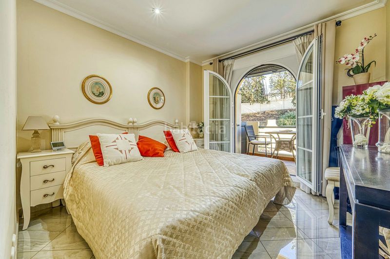 Foto 75589f1f-4b81-46f9-8514-67eb33e010a2. Pis amb aparcament piscina a Nueva Andalucía centro Marbella