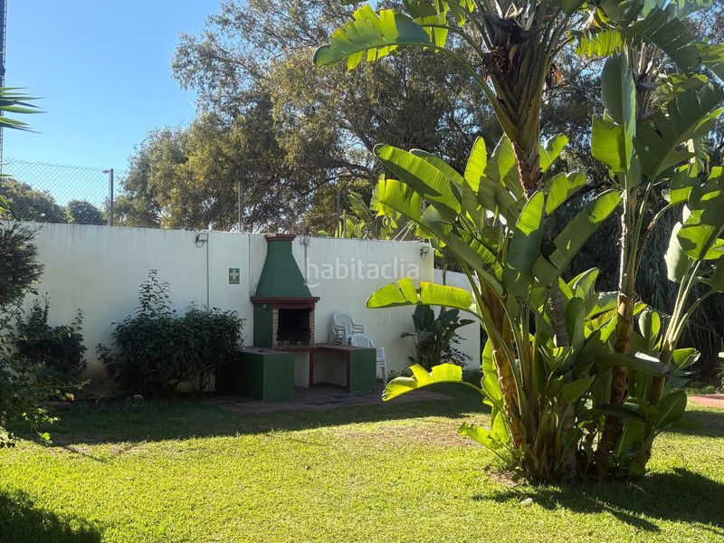Foto 39d5257c-8eaf-4352-a31e-318a4bf0cb52. Casa adossada amb piscina a Cancelada Estepona