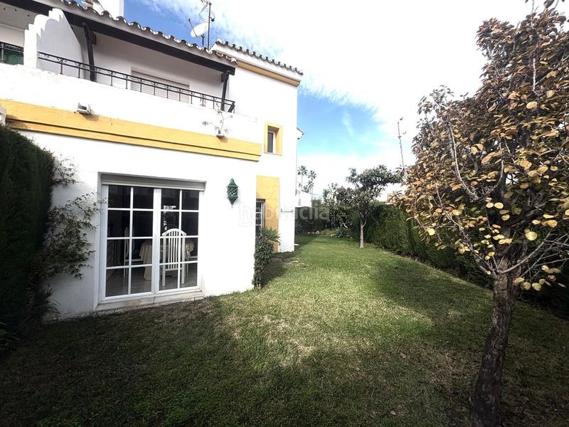 Foto 7741776a-1a7b-4915-a3d3-9328c3f4672d. Casa adossada amb piscina a Cancelada Estepona