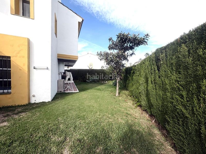 Foto 7b030f7c-9a3d-432c-a0b4-ccfd3f8ad4c7. Casa adossada amb piscina a Cancelada Estepona
