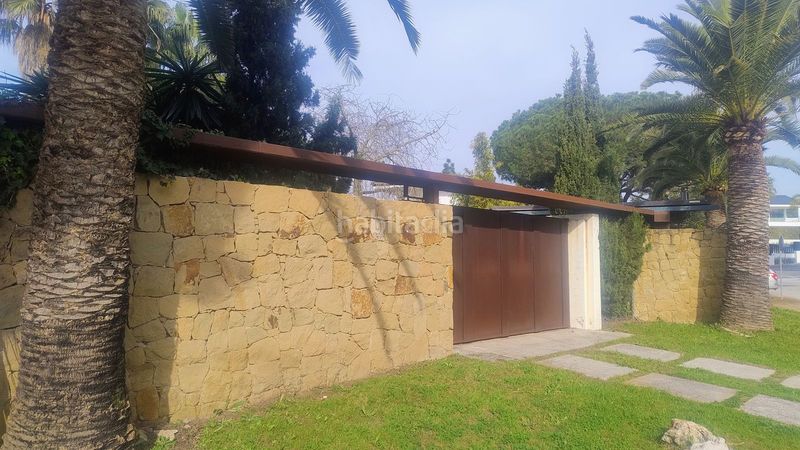 Foto 7355fd7d-4517-4fb0-addf-8fc0400f01ae. Finca rústica a Elviria Marbella