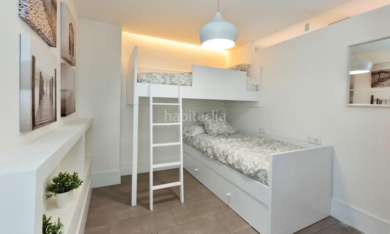 Foto c6290db4-ad00-4396-85ca-d0a52e3023ad. Piso apartamento en primera línea de playa en Puerto Banús con vistas al mar y a la concha este magnífico apartamento en primera línea en Marbella