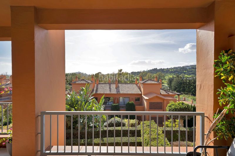 Foto f7fc3438-4913-410b-a073-75b27621aa7c. Pis amb aparcament piscina a Nueva Atalaya Estepona