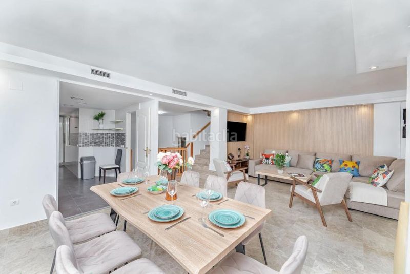 Foto 2bf291b1-847b-425c-872b-74d2e40fb399. Casa adossada amb piscina a Las Brisas Marbella