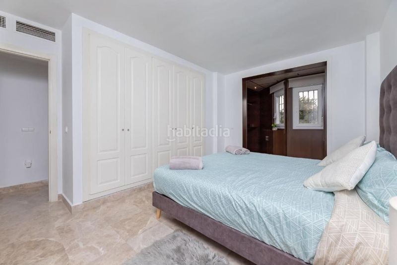 Foto 64f21304-22bb-4afd-9a7f-cd4b7655a542. Casa adossada amb piscina a Las Brisas Marbella